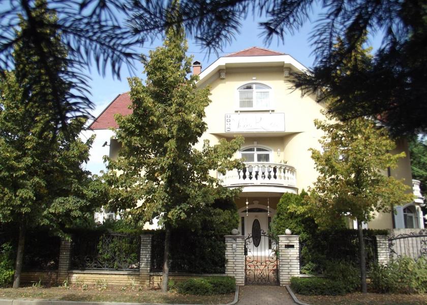 Hajdu-Bihar Hajduszoboszlo Entrance