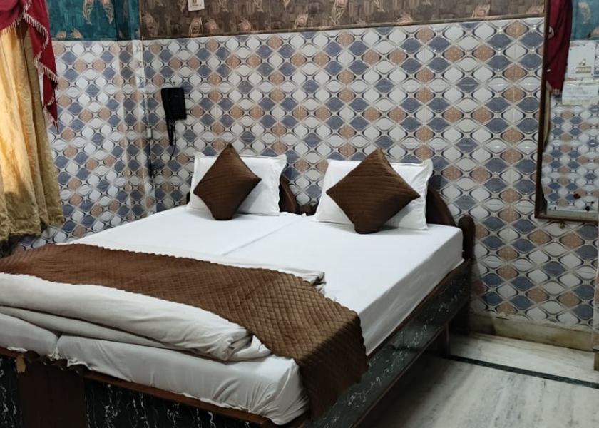 Uttar Pradesh Aligarh Standard Room AC