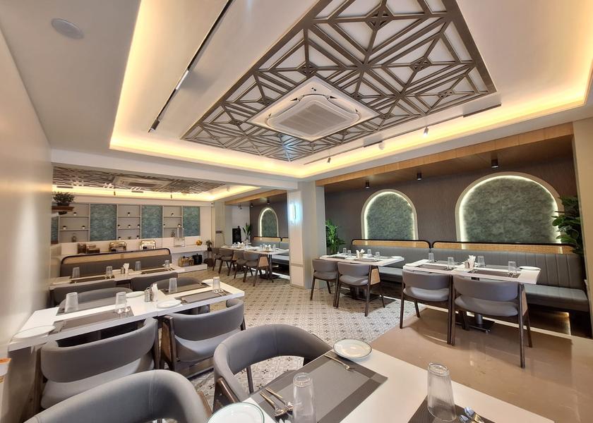 Madhya Pradesh Bhopal Food & Dining