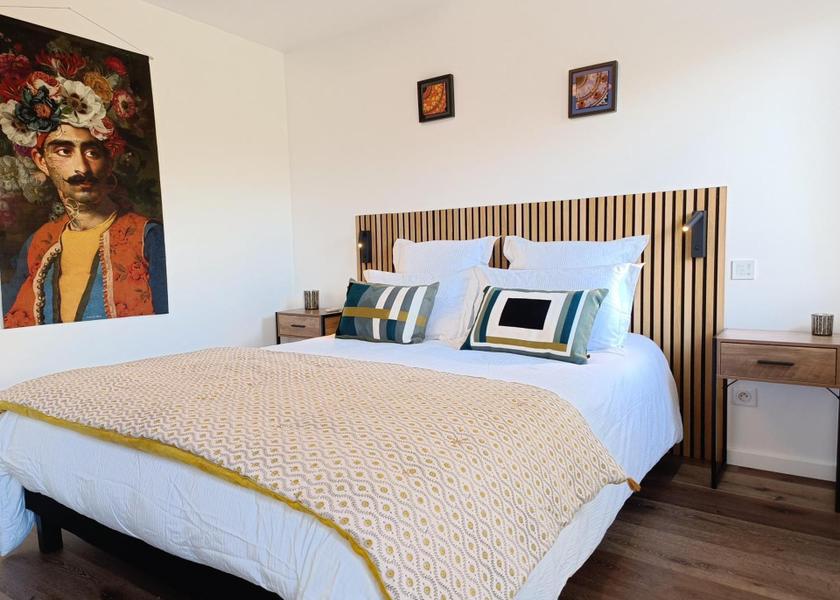 Brittany Quimper Double Room with Private Bathroom