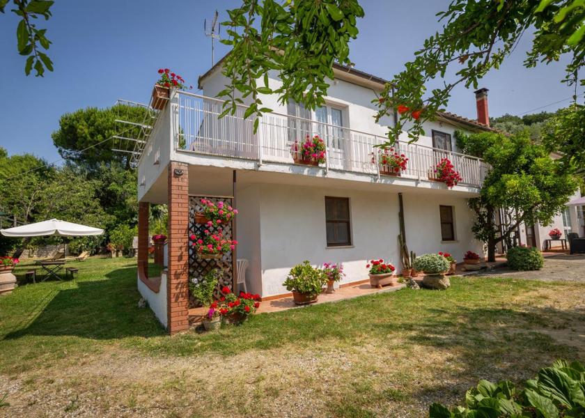 Tuscany Riparbella Hotel Exterior