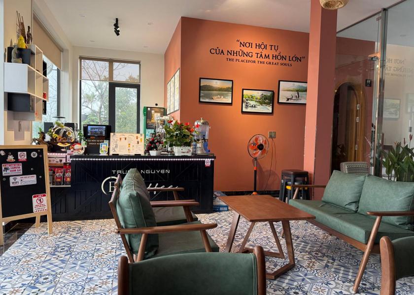 Quang Tri Province Dong Hoi Bar/lounge