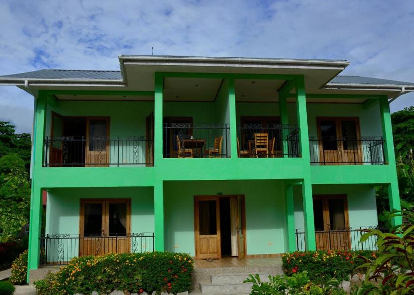  Praslin Island Exterior view
