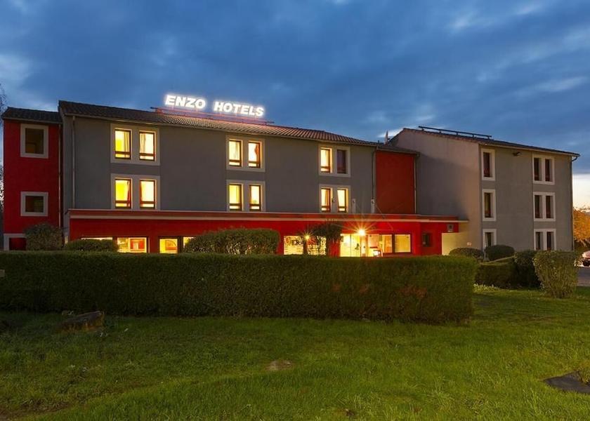 Grand Est Pont-a-Mousson Exterior