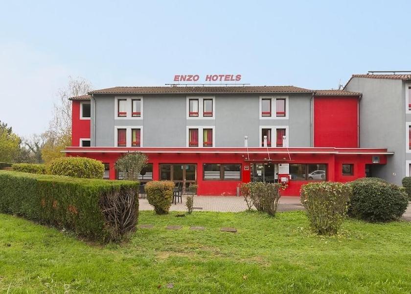 Grand Est Pont-a-Mousson Exterior
