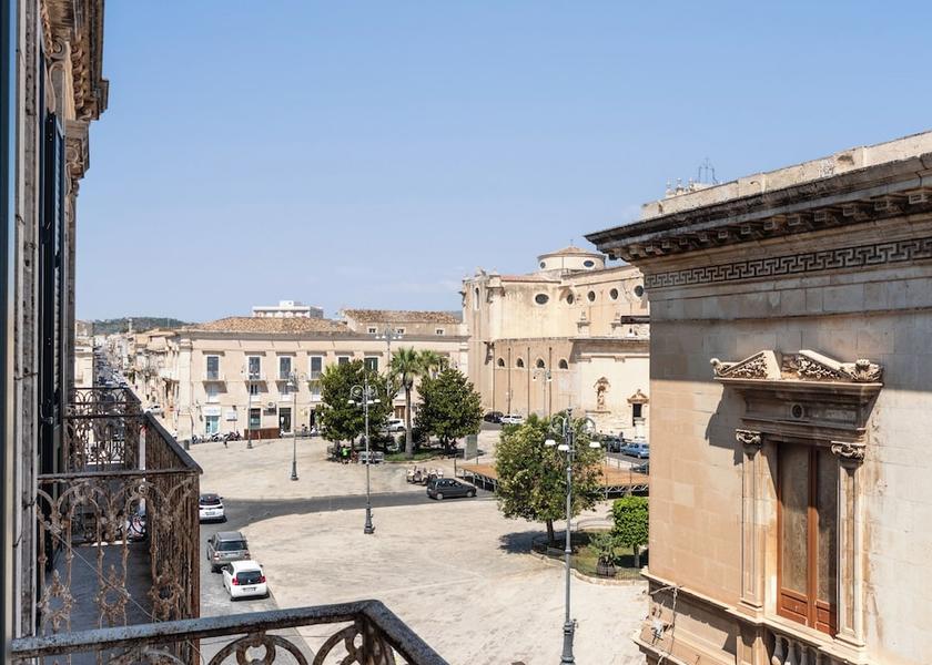 Sicily Avola Balcony