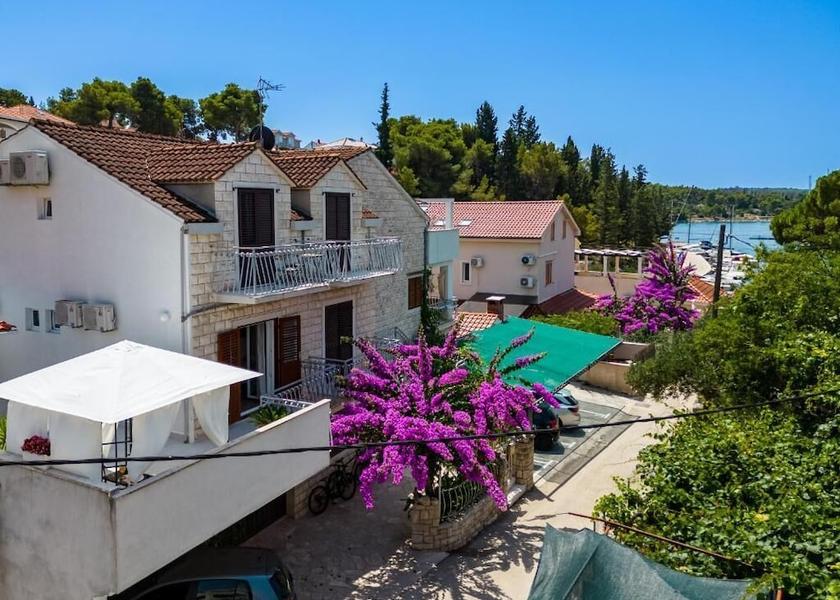 Split-Dalmatia Milna Exterior