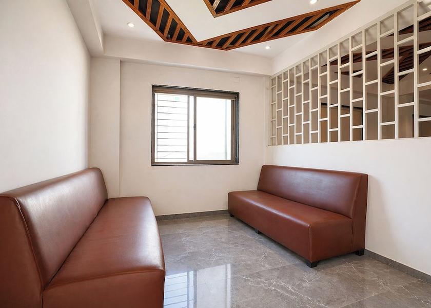 Maharashtra Pune Lobby sitting area