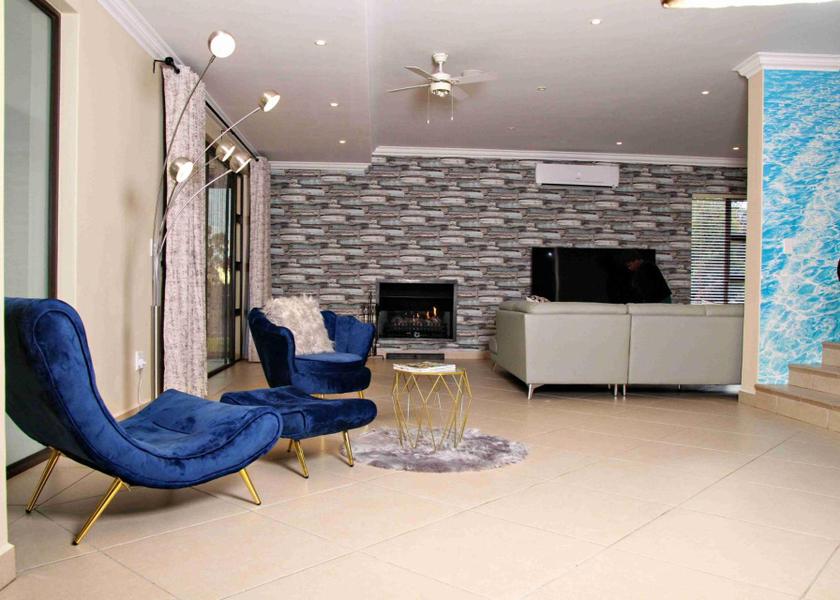 Gauteng Vaal Marina Shared lounge/TV area