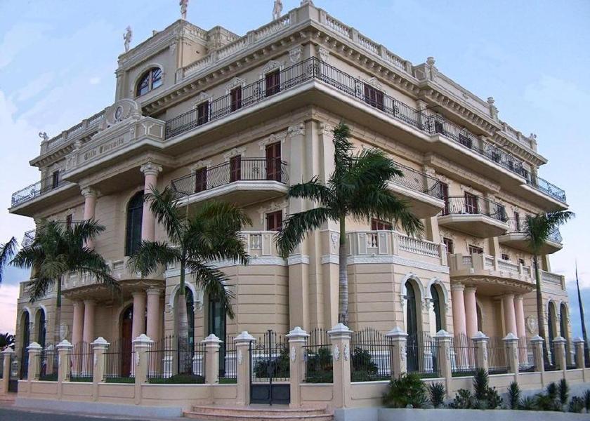 Santo Domingo Boca Chica Exterior view
