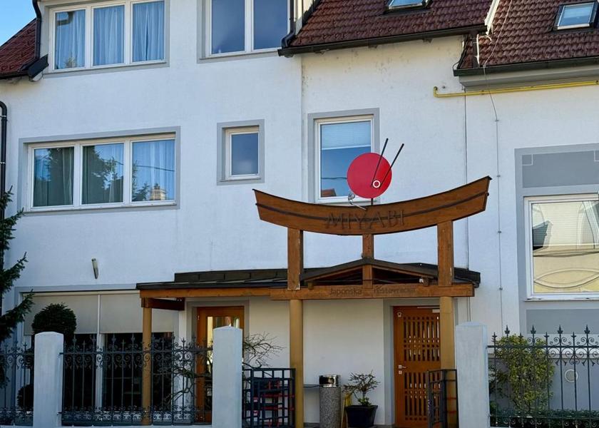  Maribor Restaurant