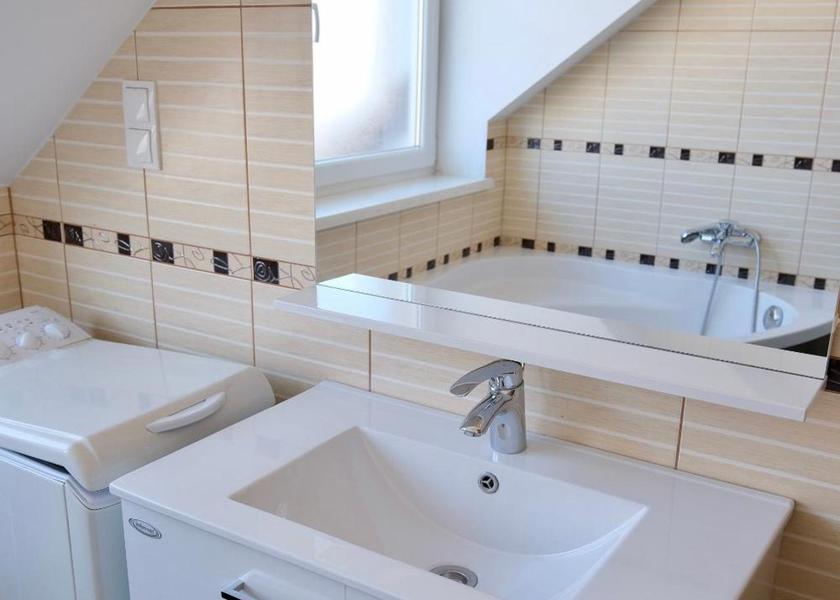  Maribor Two-Bedroom Apartment with Balcony