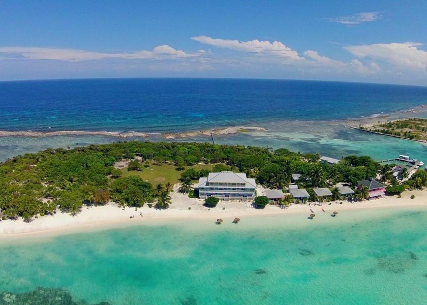 Bay Islands Guanaja Exterior view