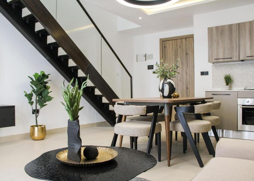  Accra Kitchen
