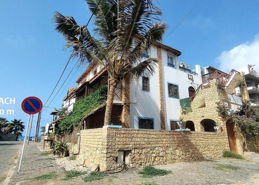  Sal Hotel Exterior