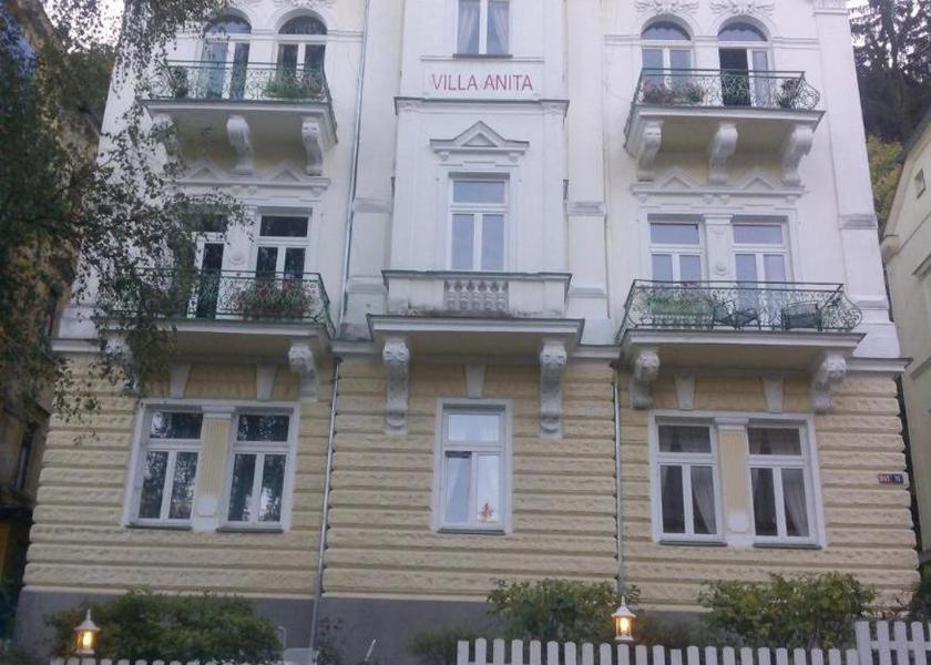 Karlovy Vary Region Marianske Lazne Entrance