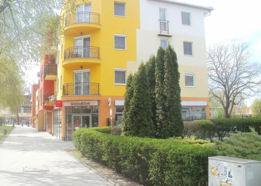 Hajdu-Bihar Hajduszoboszlo Entrance