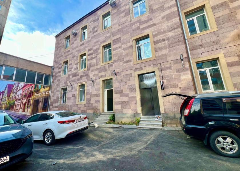  Yerevan Exterior view