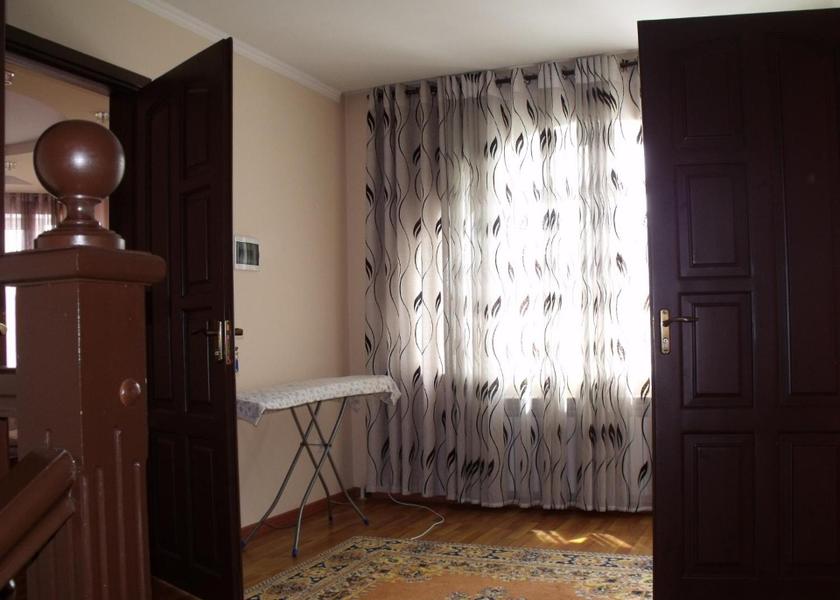  Osh Single Bed in Mixed Dormitory Room
