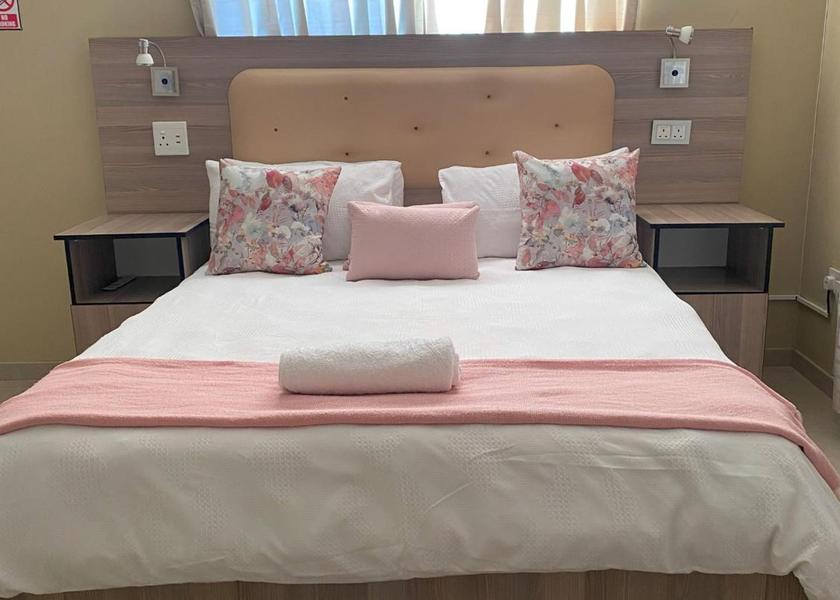 North-East Francistown Double Room with Private Bathroom