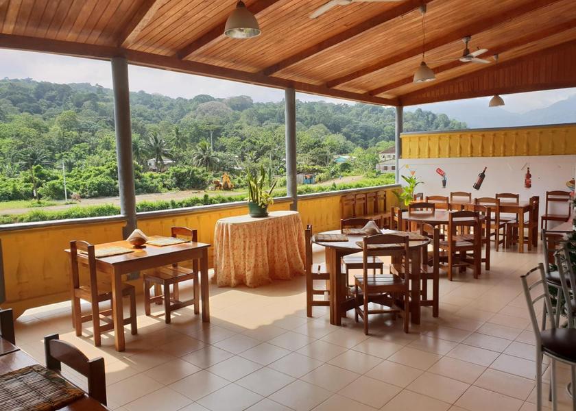 Pagué Príncipe Island Restaurant