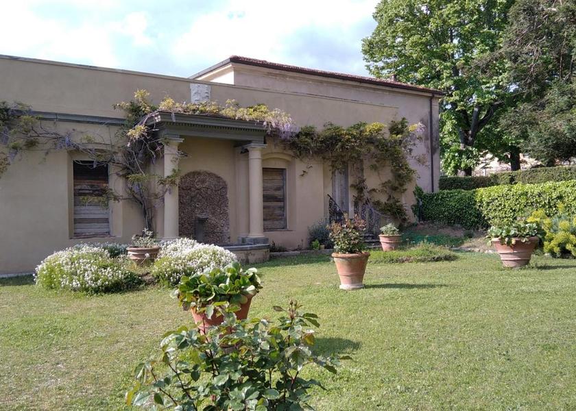 Tuscany Lamporecchio Exterior view