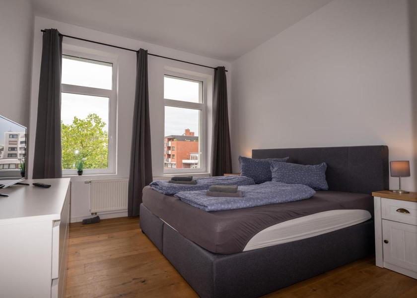 Lower Saxony Wilhelmshaven Three-Bedroom Apartment - 2nd Floor