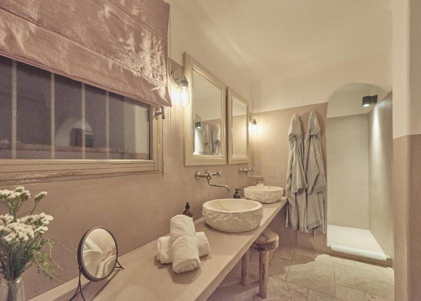Corsica Porto-Vecchio Triple Room with Shower