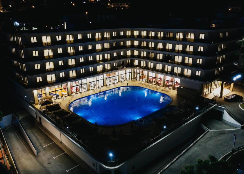 Bar Municipality Bar Swimming pool