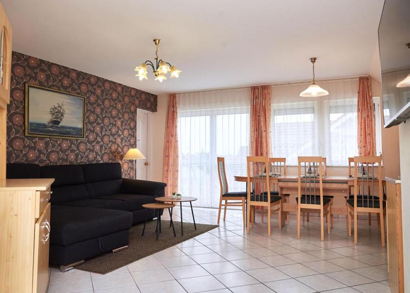 Vas County Buk Shared lounge/TV area