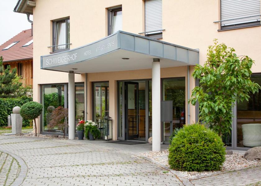 Bavaria Ismaning Entrance