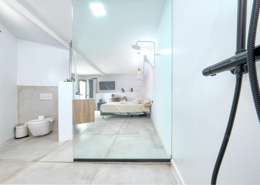 Canary Islands Tías Deluxe Double Room with Shower