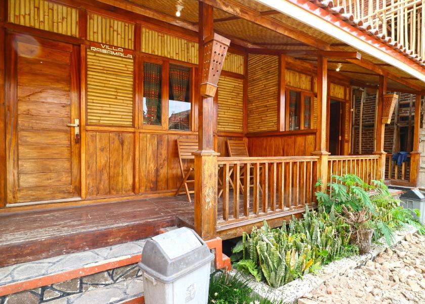 West Java Pasirjambu Hotel Exterior
