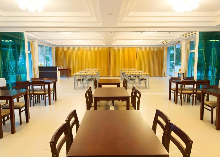 Samut Songkhram Province Samut Songkhram Restaurant