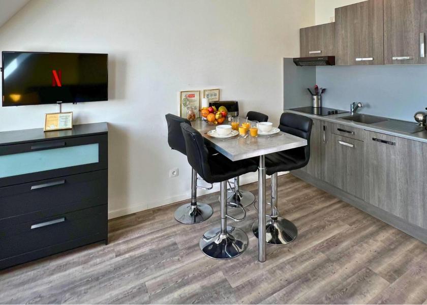 Hauts-de-France Saint-Omer One-Bedroom Superior Apartment