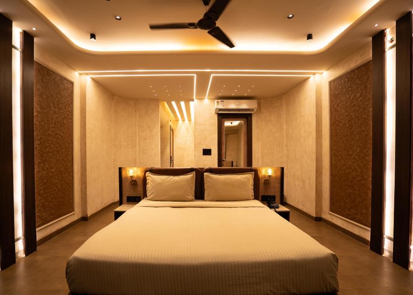 Madhya Pradesh Indore Public Areas