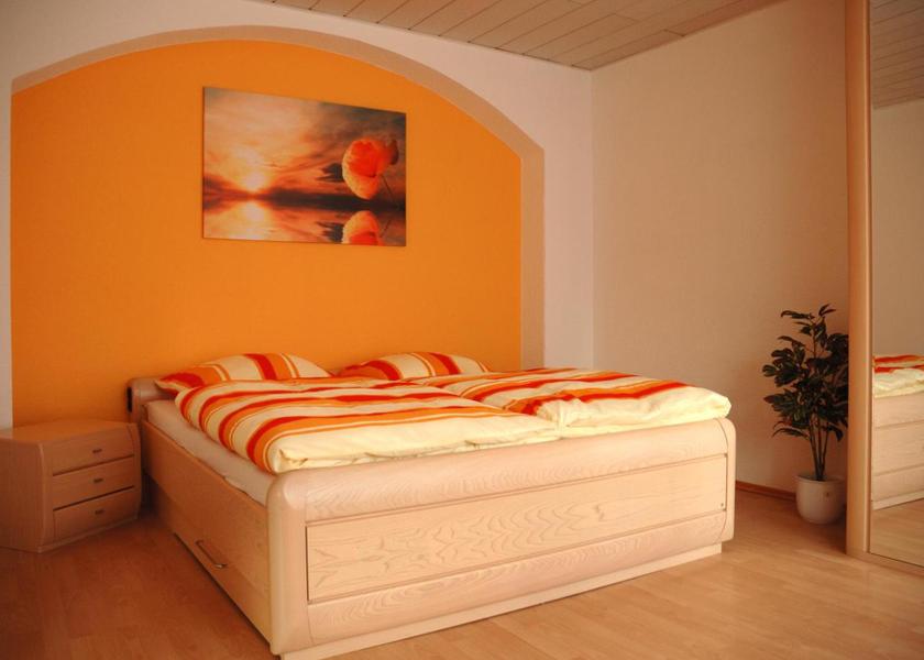 Saxony Dresden One-Bedroom Apartment (5 Adults) No. 2