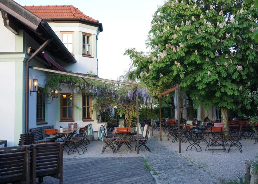Bavaria Vaterstetten Exterior view