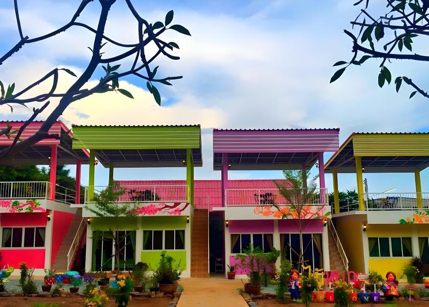 Chonburi Province Ko Sichang Exterior view