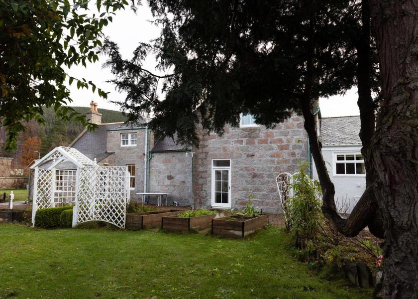 Scotland Ballater Exterior view