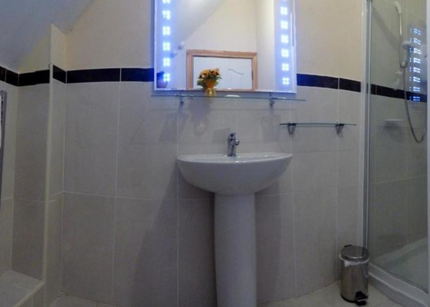 Northern Ireland Ballycastle Comfort Single Room with Shower