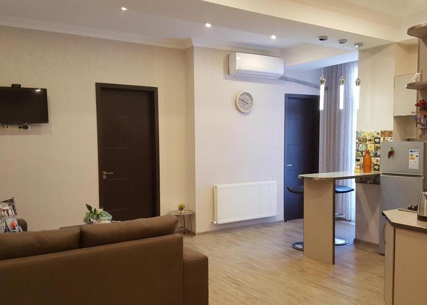  Tbilisi Shared lounge/TV area