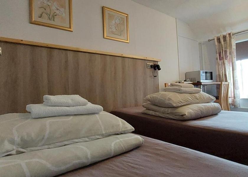 England Southwell Twin Room with Private External Bathroom
