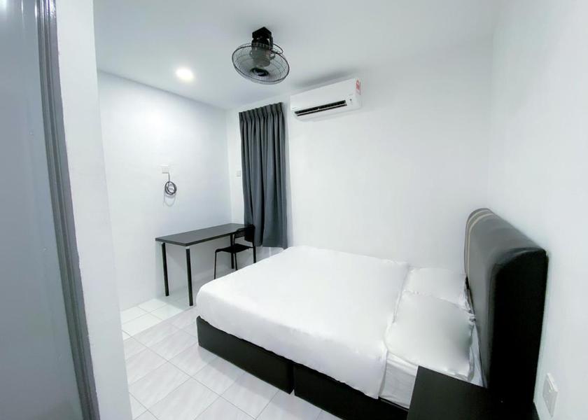Perak Seri Manjung Double Room with Private Bathroom