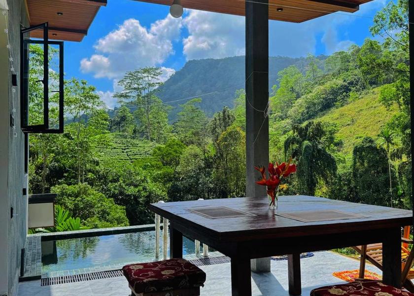 Southern Province Deniyaya Family Room with Garden View