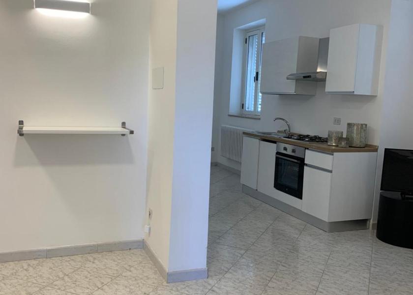 Marche Fermo Kitchen