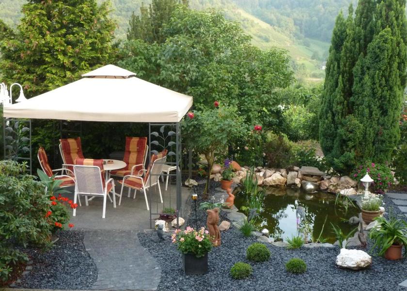 Rhineland-Palatinate Bernkastel-Kues Garden