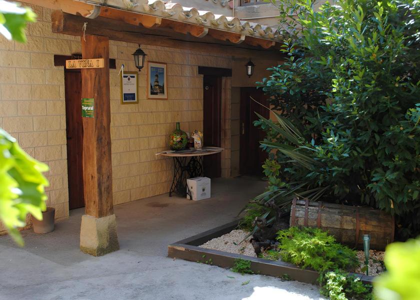 La Rioja Cuzcurrita de Rio Tiron Exterior view