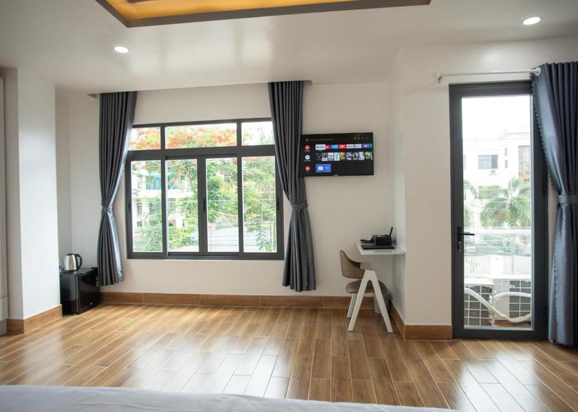 Dong Thap Province Cao Lanh King Room with Balcony