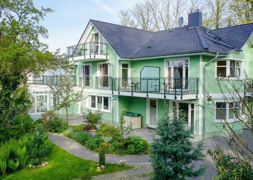 Mecklenburg-West Pomerania Zingst Exterior view